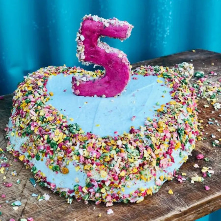 Cooka's Cookies Bolo Aniversário para caõ em forma de coração